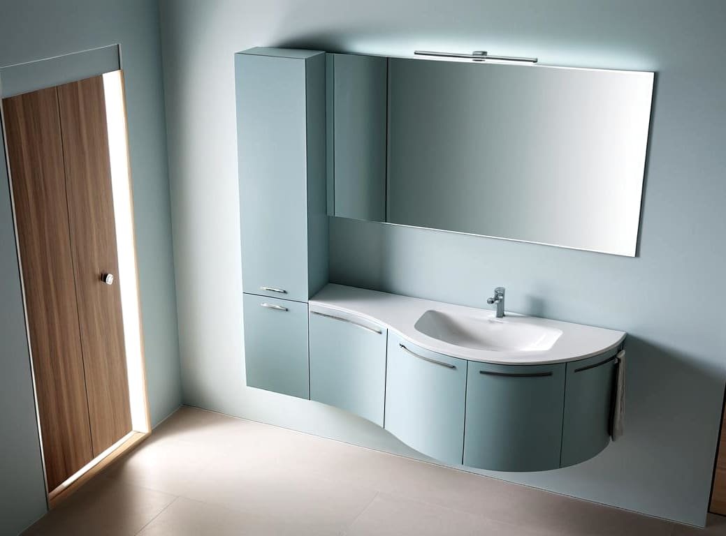 Arredobagno Treviso e provincia - bagno moderno con mobili sospesi e specchio illuminato