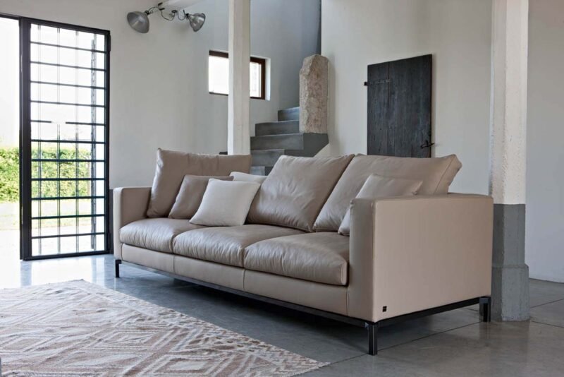 Colorado - Divano Design Moderno Personalizzabile in Tessuto/Ecopelle