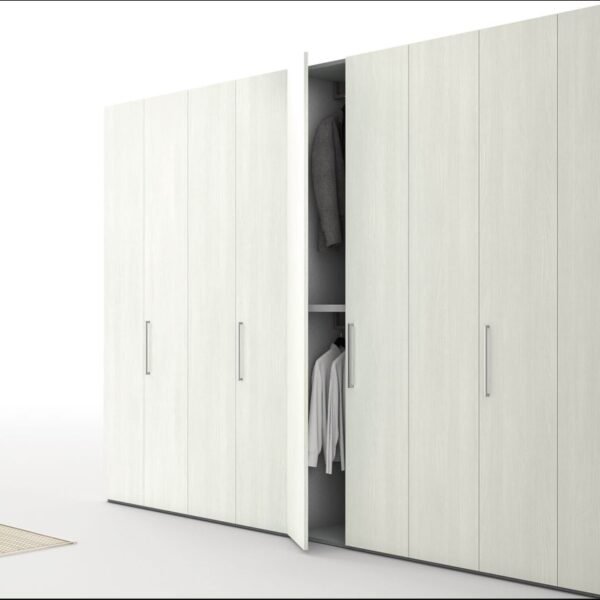 Armadio Modulare Facile Maronese: design italiano, ante battenti, vista frontale in soggiorno moderno